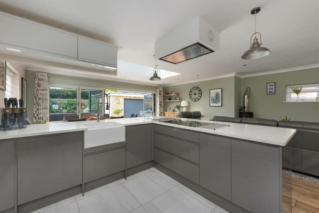 Additional property image - Sea View Avenue, Birchington