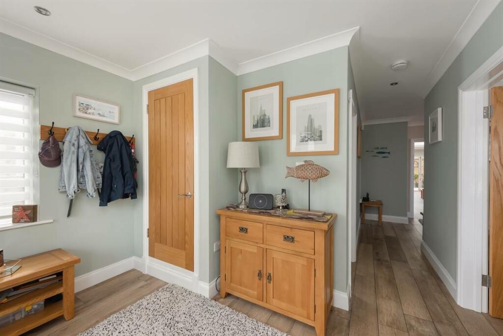 Additional property image - Sea View Avenue, Birchington