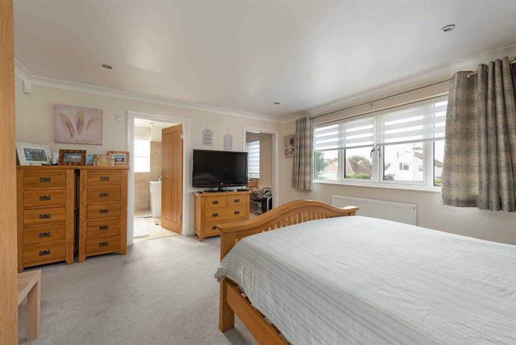 Additional property image - Sea View Avenue, Birchington
