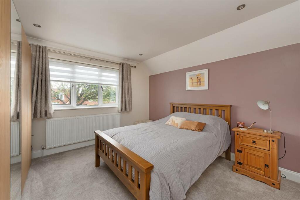Additional property image - Sea View Avenue, Birchington