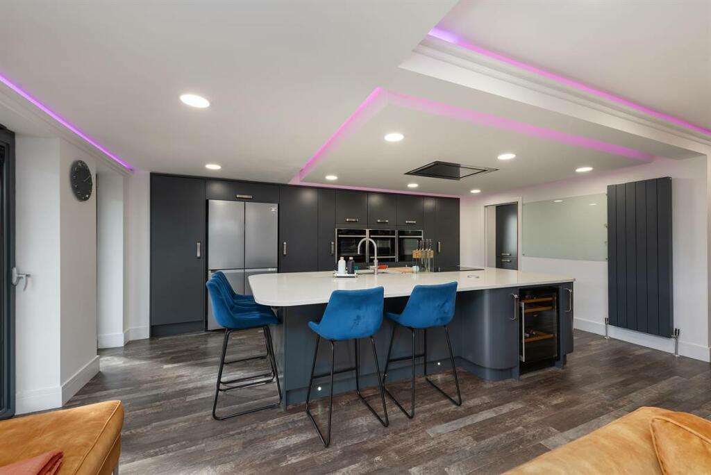 Additional property image - Sea Road, Westgate-on-Sea