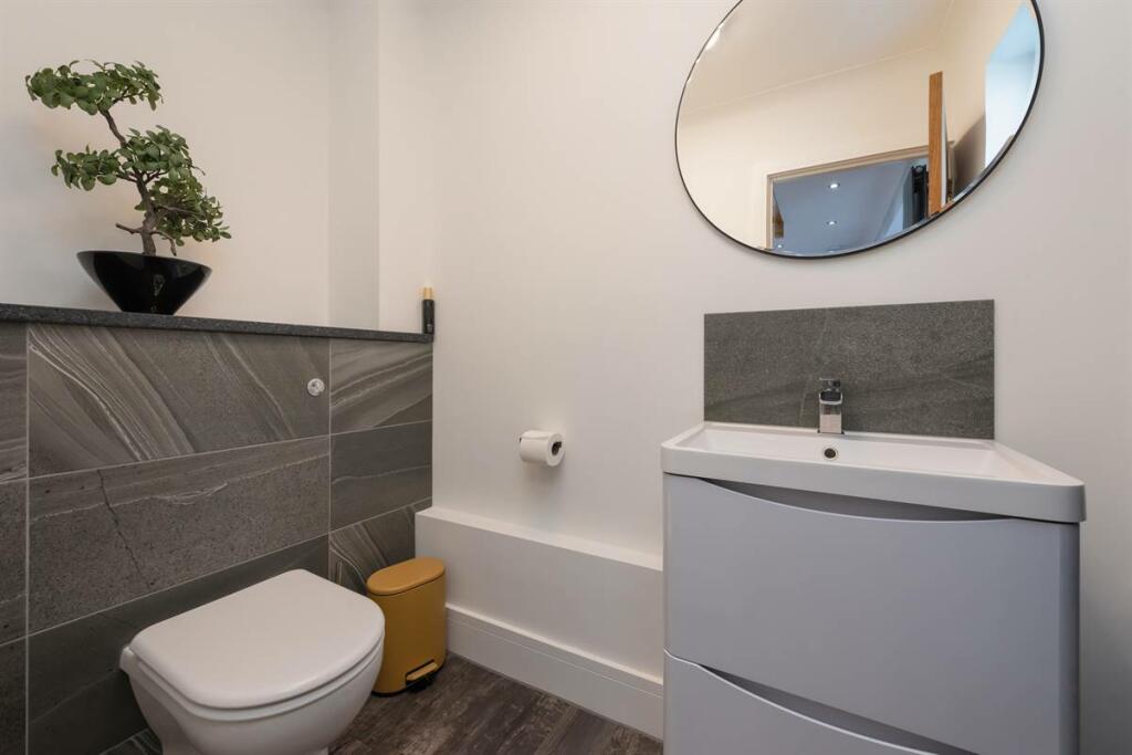 Additional property image - Sea Road, Westgate-on-Sea