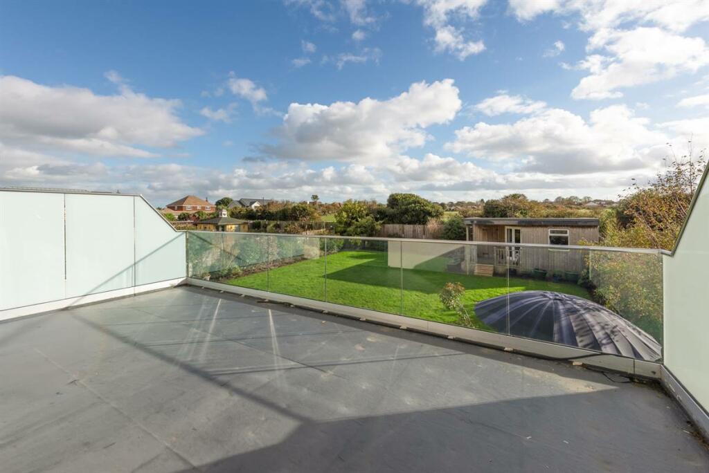 Additional property image - Sea Road, Westgate-on-Sea