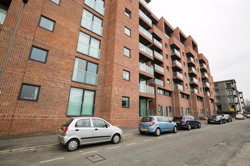 1 bedroom apartment for rent in 64 Kings Dock Mill, 32 ...