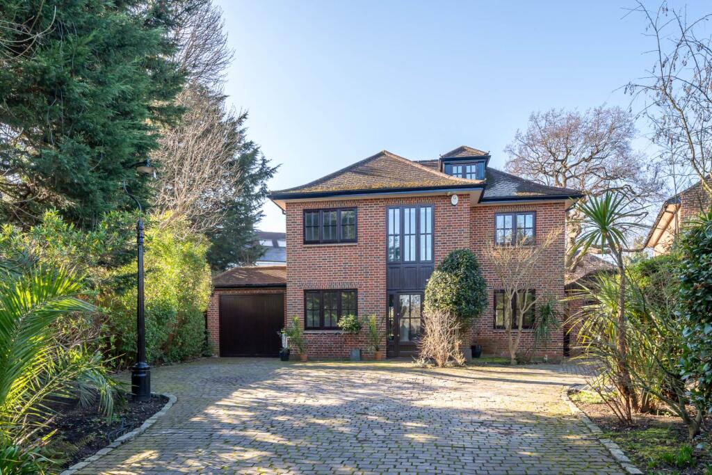Main image of property: Oaks Pavilion Mews, Oaks Avenue, SE19