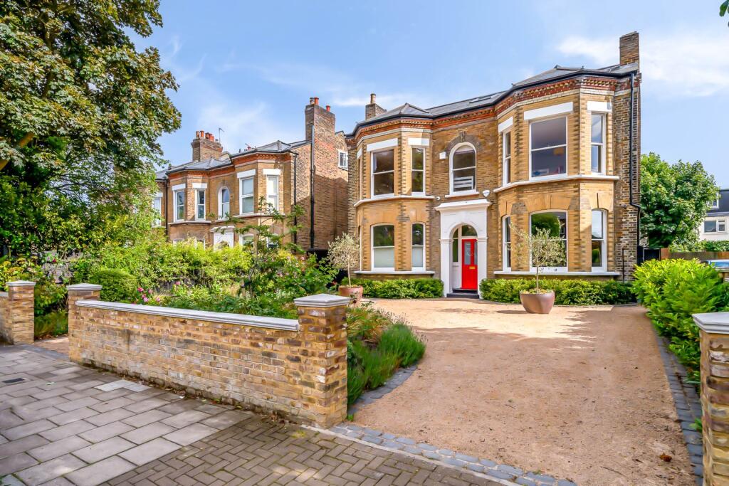 Main image of property: Chestnut Road, West Dulwich, SE27