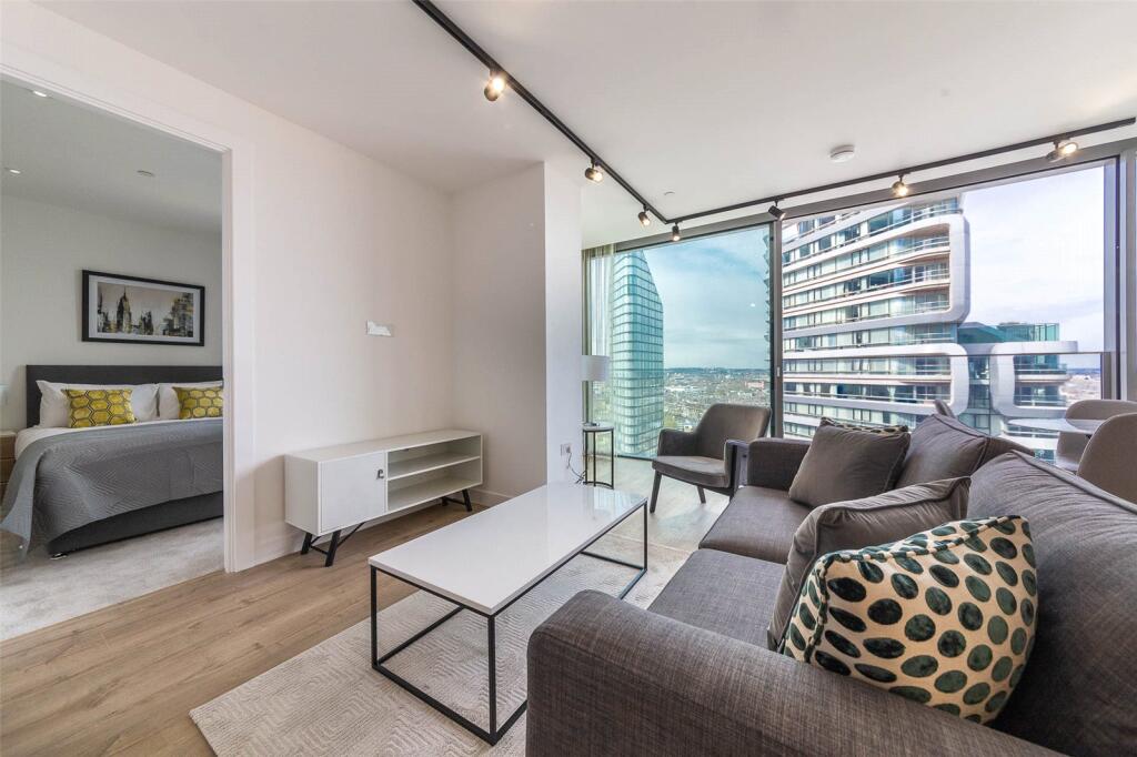 Main image of property: Valencia Tower, 250 City Road, London, EC1V