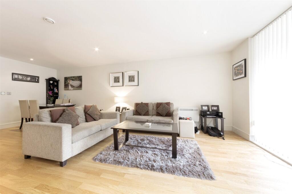 Main image of property: Drayton Park, London, N5