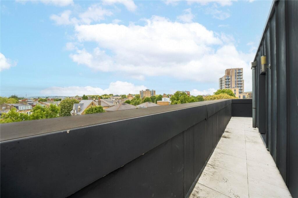 Main image of property: Green Lanes Walk, London, N4