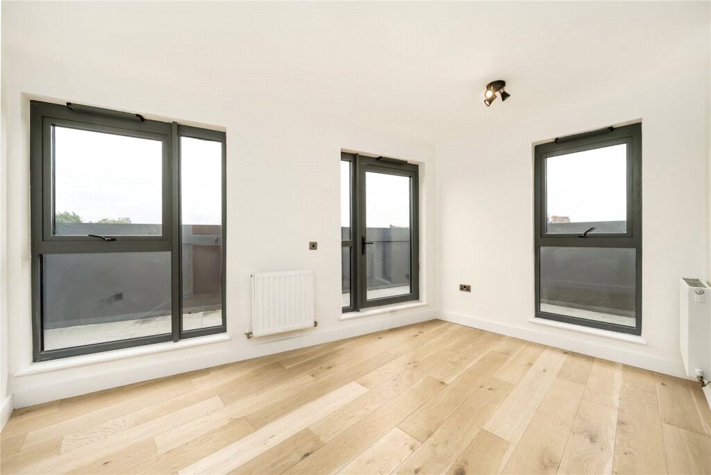 Main image of property: Green Lanes Walk, London, N4