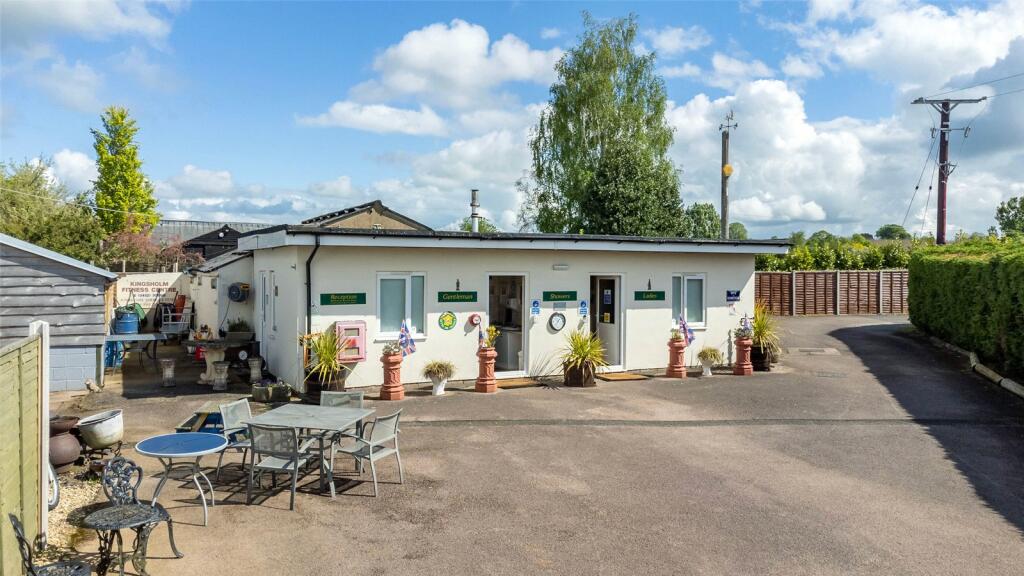 5 bedroom detached house for sale in Ford House Road, The Scarr, Newent