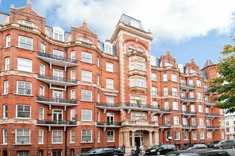4 bedroom flat for sale in Earls Court Square, Earls Court, SW5