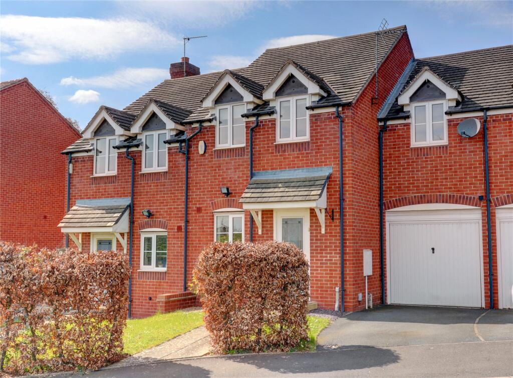 3 bedroom terraced house for sale in Hawthorn Rise, Tibberton