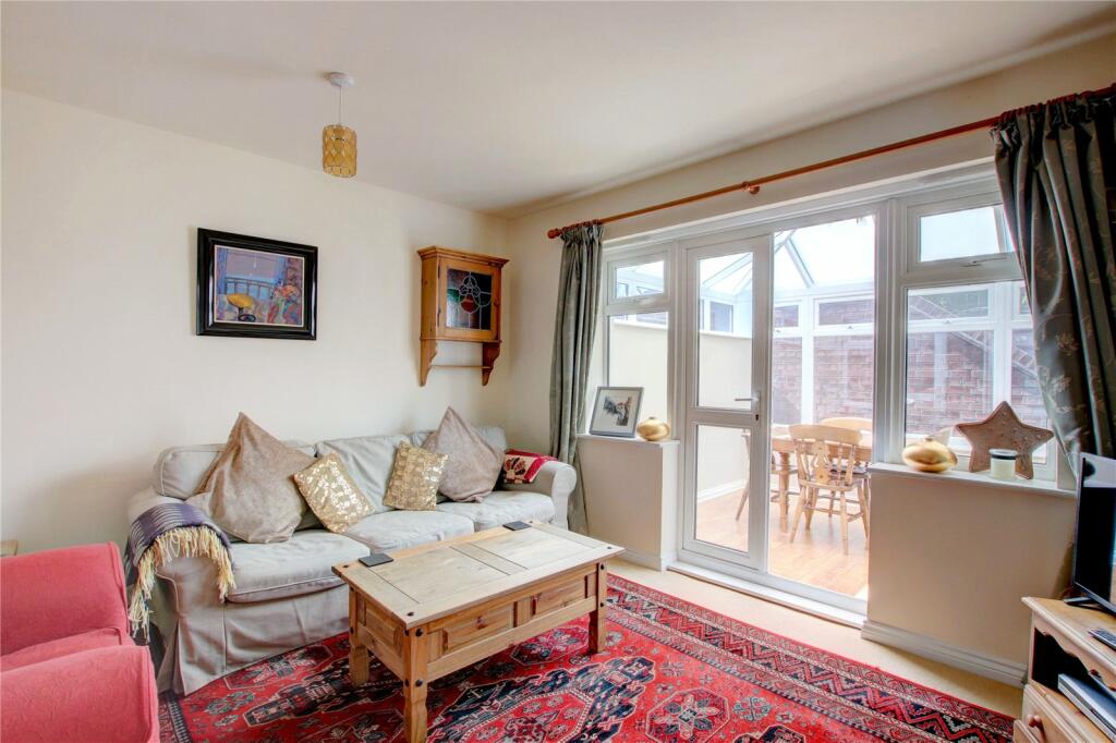 3 bedroom terraced house for sale in Hawthorn Rise, Tibberton