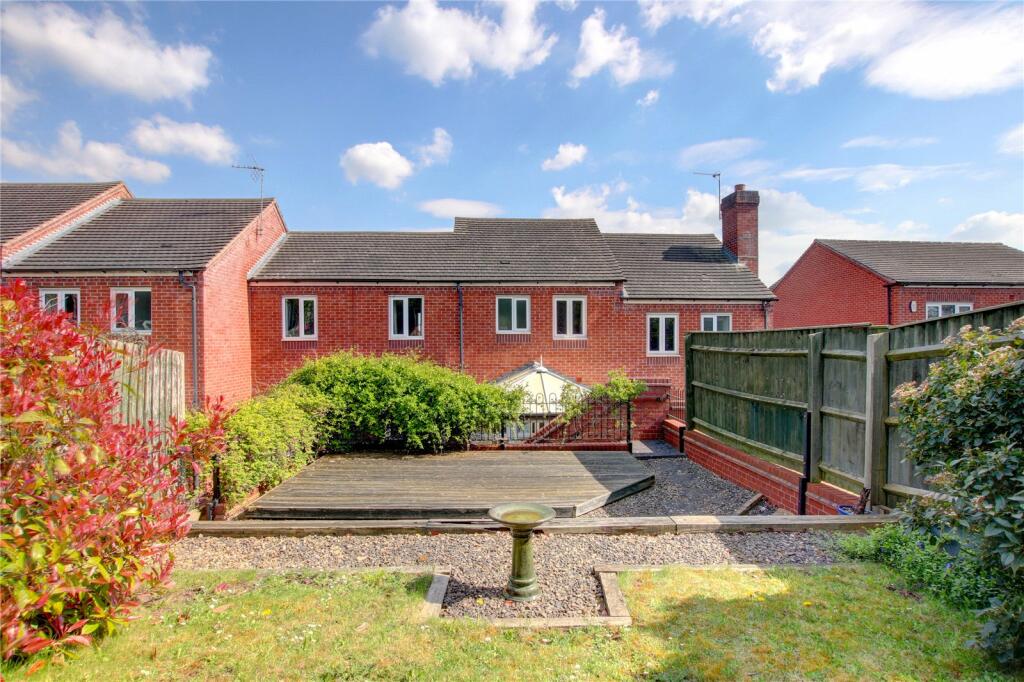 3 bedroom terraced house for sale in Hawthorn Rise, Tibberton