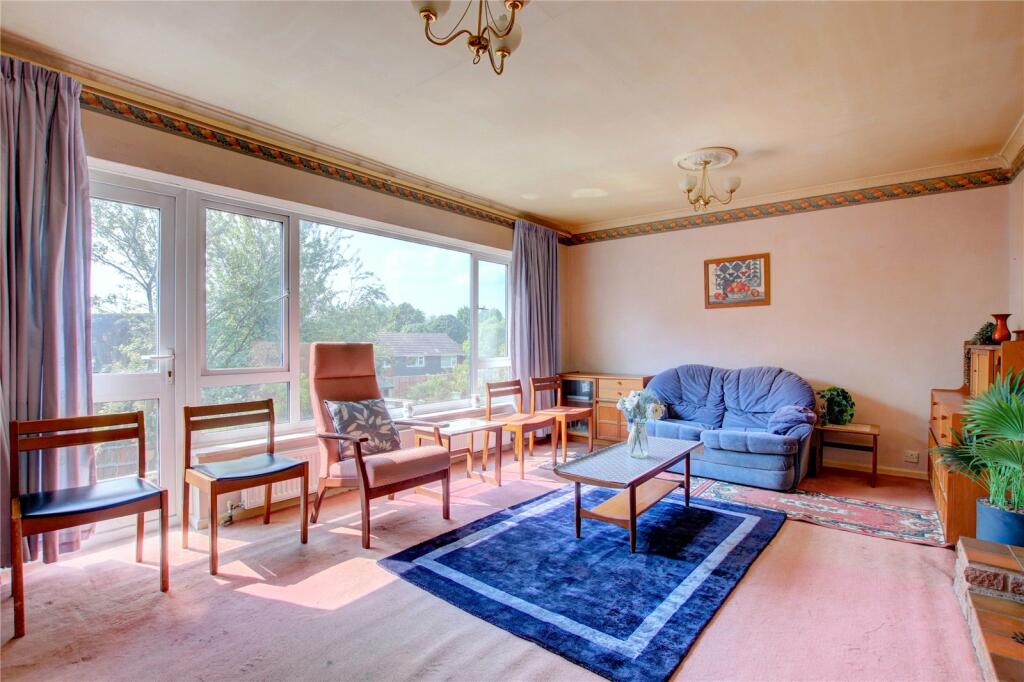 4 bedroom detached house for sale in The Holloway, Droitwich
