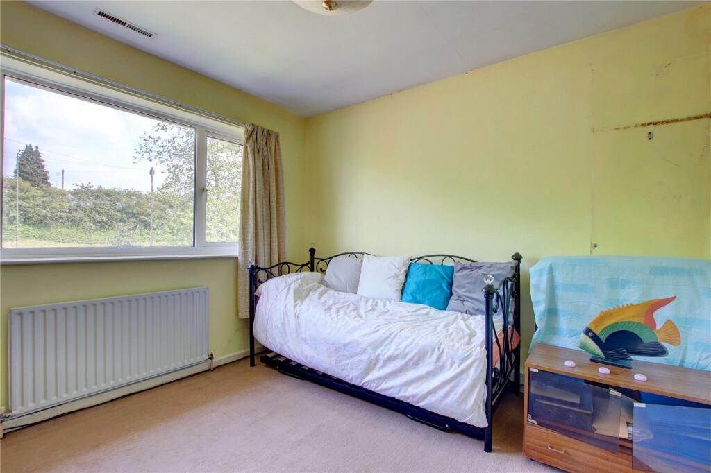 4 bedroom detached house for sale in The Holloway, Droitwich