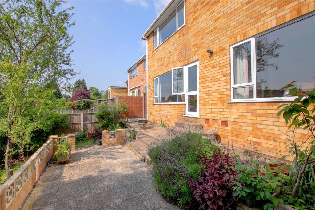 4 bedroom detached house for sale in The Holloway, Droitwich