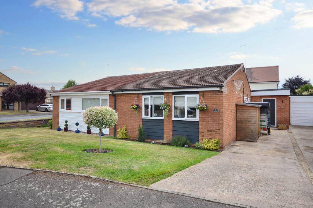 Main image of property: Plantation Crescent, Bredon, Tewkesbury, Gloucestershire
