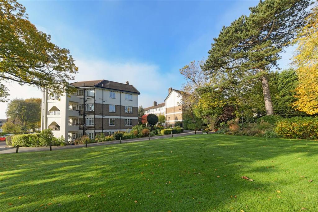 2 bedroom apartment for sale in Edge Hill Court, Wimbledon, Wimbledon, SW19