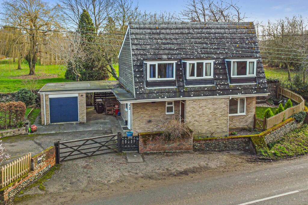 4 bedroom detached house for sale in Stanton, Bury St Edmunds, Suffolk