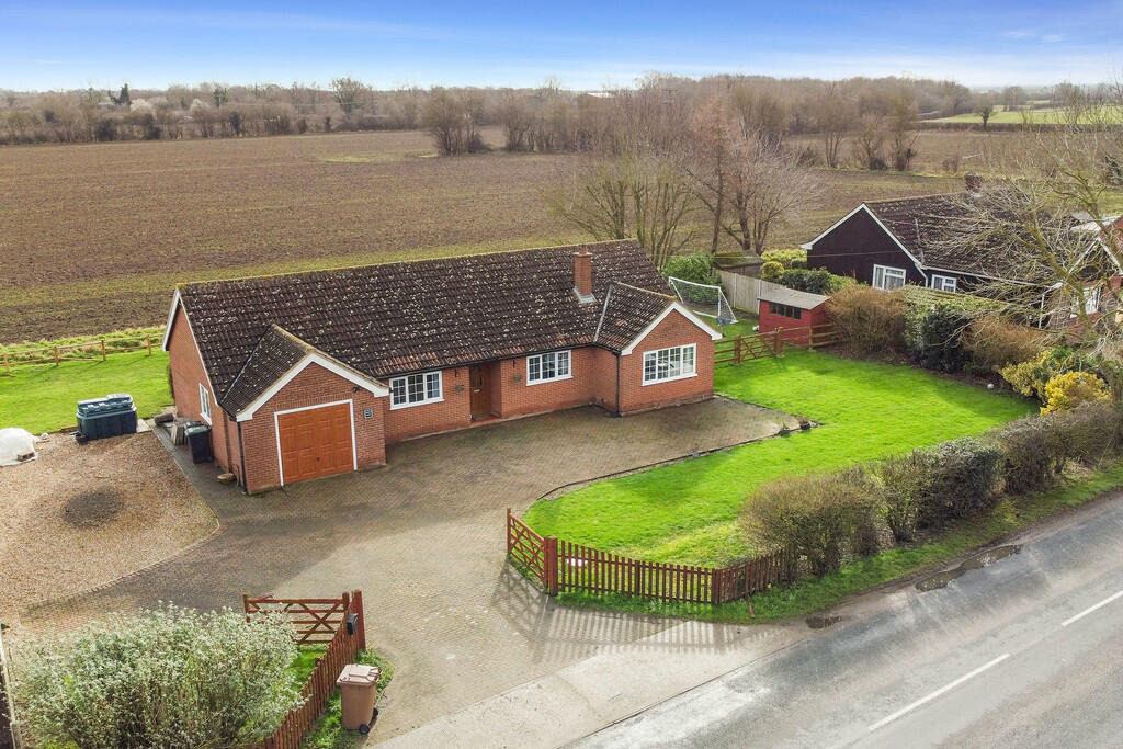 3 bedroom detached bungalow for sale in Haughley Green, Suffolk, IP14