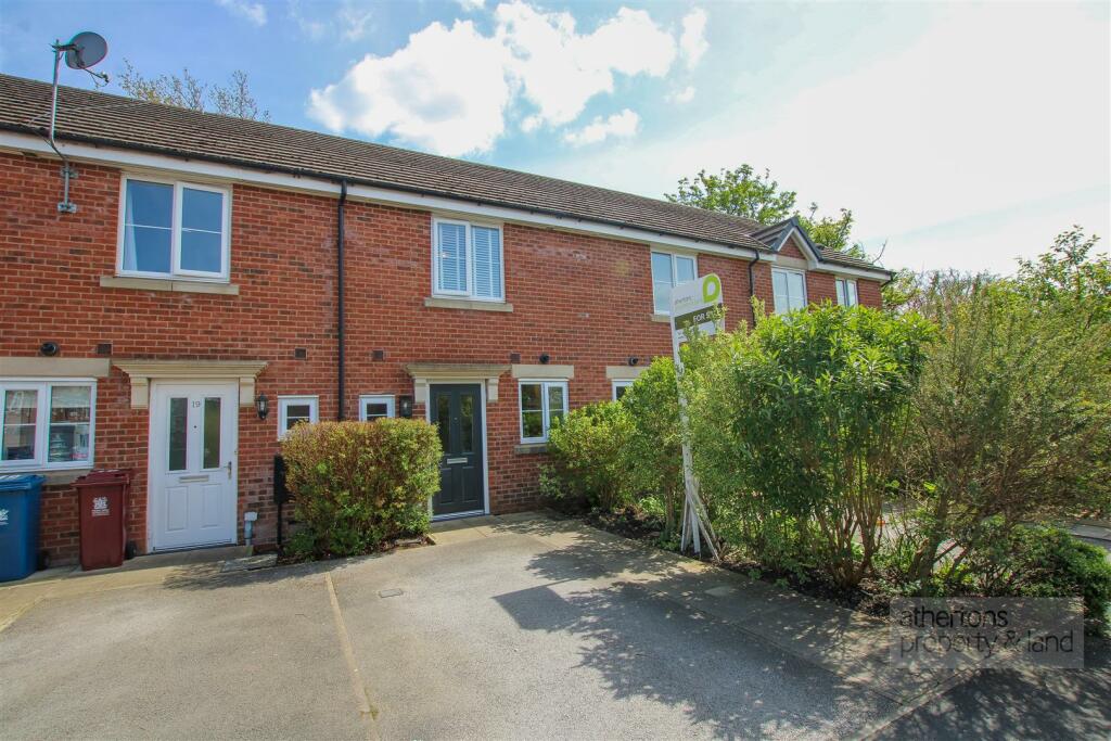 2 bedroom mews property for sale in Oakdale Drive, Whalley, Ribble