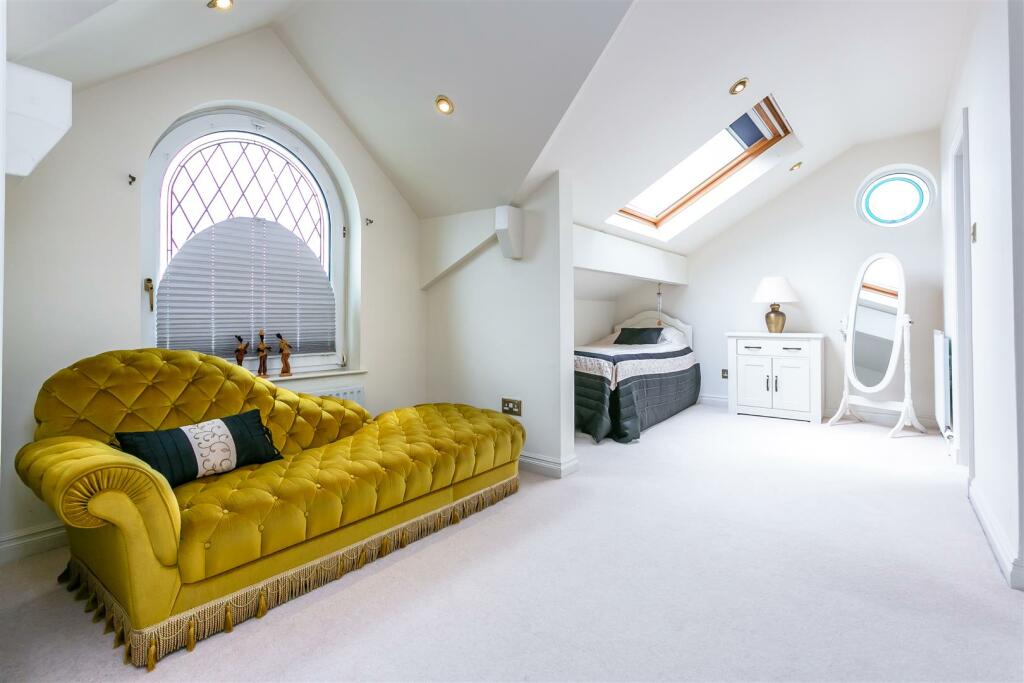 Additional property image - Beacon Holme & Little Holme, Simonstone, Ribble Valley