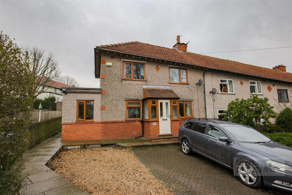 3 bedroom semi-detached house