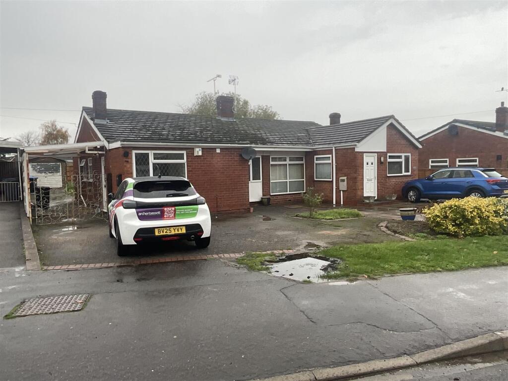 Main image of property: Falstaff Drive Rugby