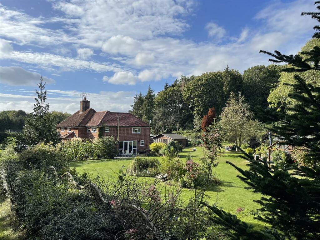 4 bedroom semidetached house for sale in St. Helena, Westleton