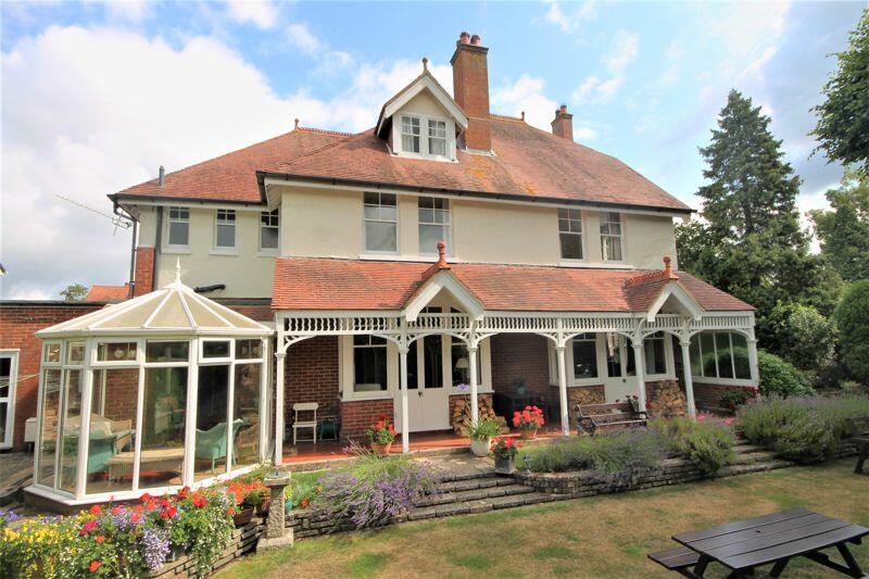 8 bedroom detached house for sale in St. Avenue, Warblington, PO9