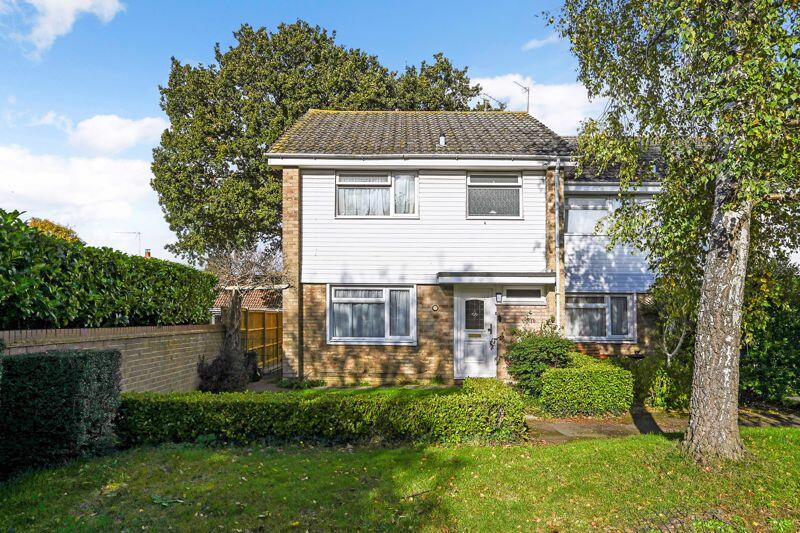 3 bedroom semidetached house for sale in Markway Close, Emsworth, PO10