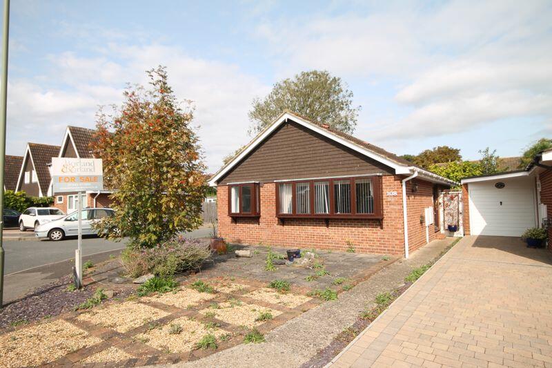 2 bedroom detached bungalow for sale in Brook Gardens, Emsworth, PO10