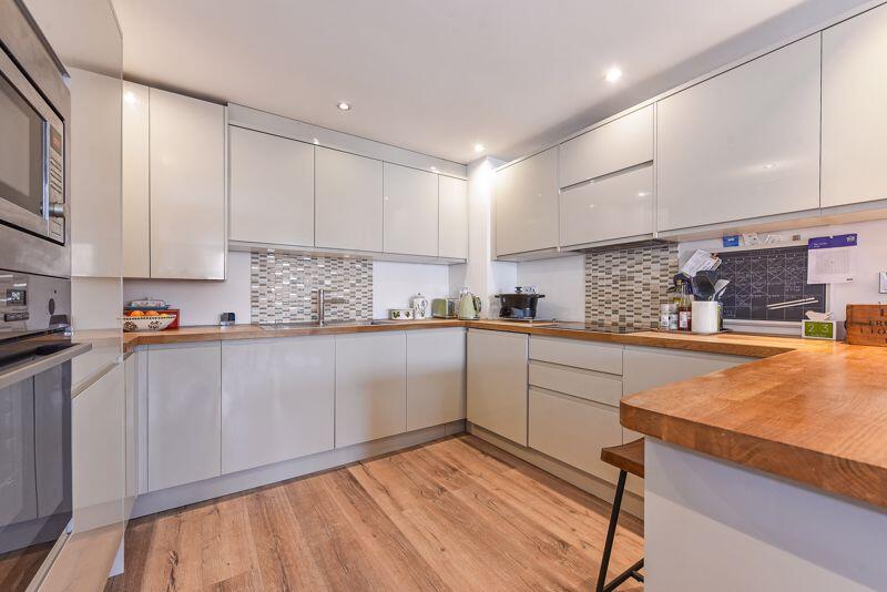 Main image of property: Oyster Mews, Spring Gardens, 