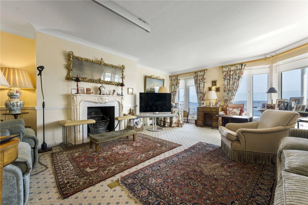 Additional property image - Lake Avenue, Hamworthy, Poole, Dorset, BH15
