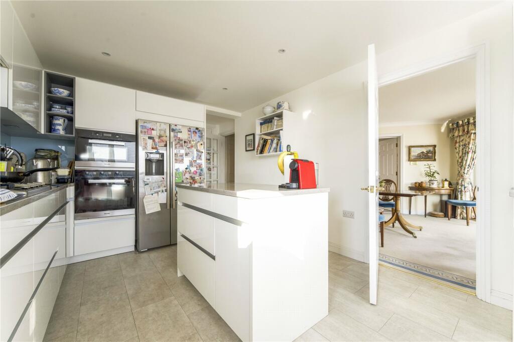 Additional property image - Lake Avenue, Hamworthy, Poole, Dorset, BH15