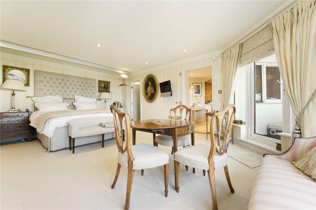Additional property image - Lake Avenue, Hamworthy, Poole, Dorset, BH15