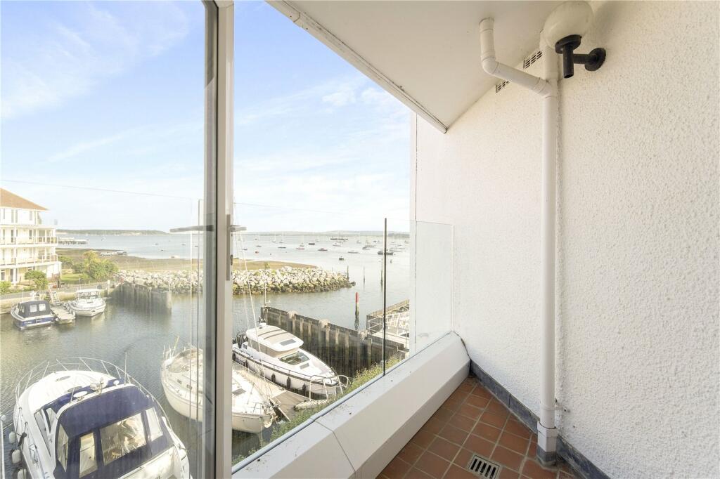Additional property image - Lake Avenue, Hamworthy, Poole, Dorset, BH15