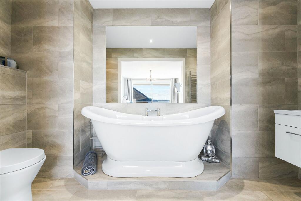 Additional property image - Shore Road, Sandbanks, Poole, Dorset, BH13
