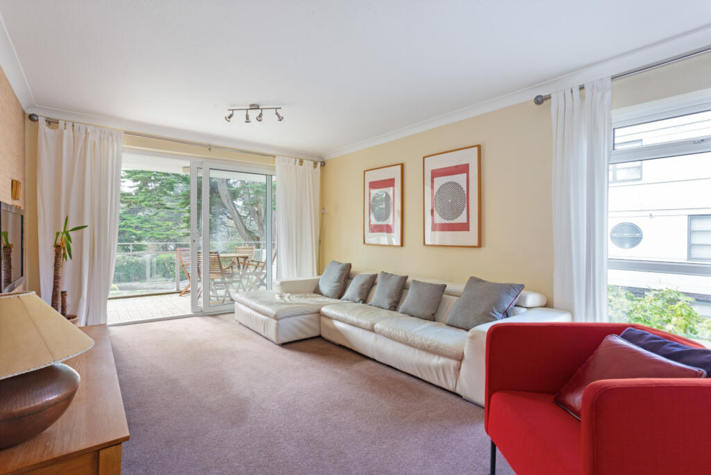 2 bedroom apartment for sale in Banks Road, Sandbanks, Poole, Dorset, BH13