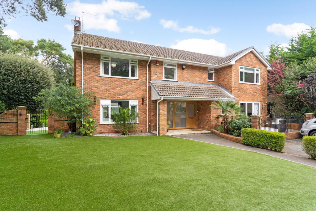5 bedroom detached house for sale in Dornie Road, Canford Cliffs, Poole, Dorset, BH13