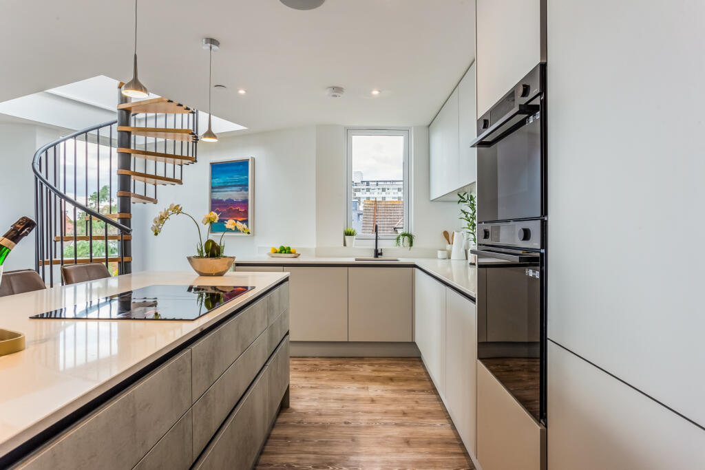 Additional property image - West Cliff Road, West Cliff, Bournemouth, Dorset, BH2
