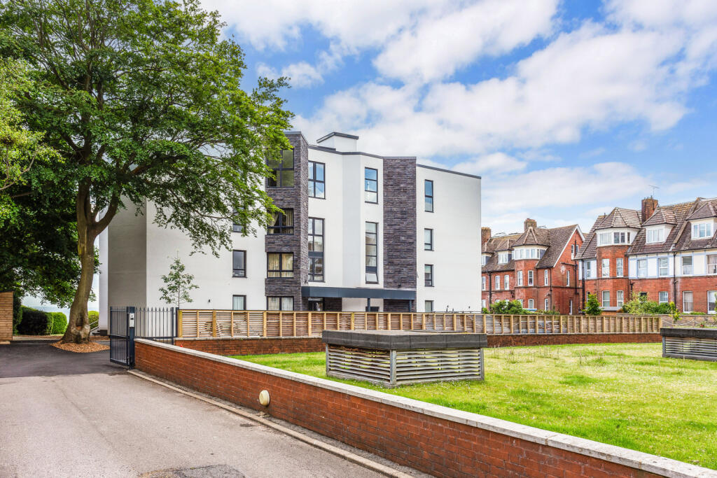 Additional property image - West Cliff Road, West Cliff, Bournemouth, Dorset, BH2