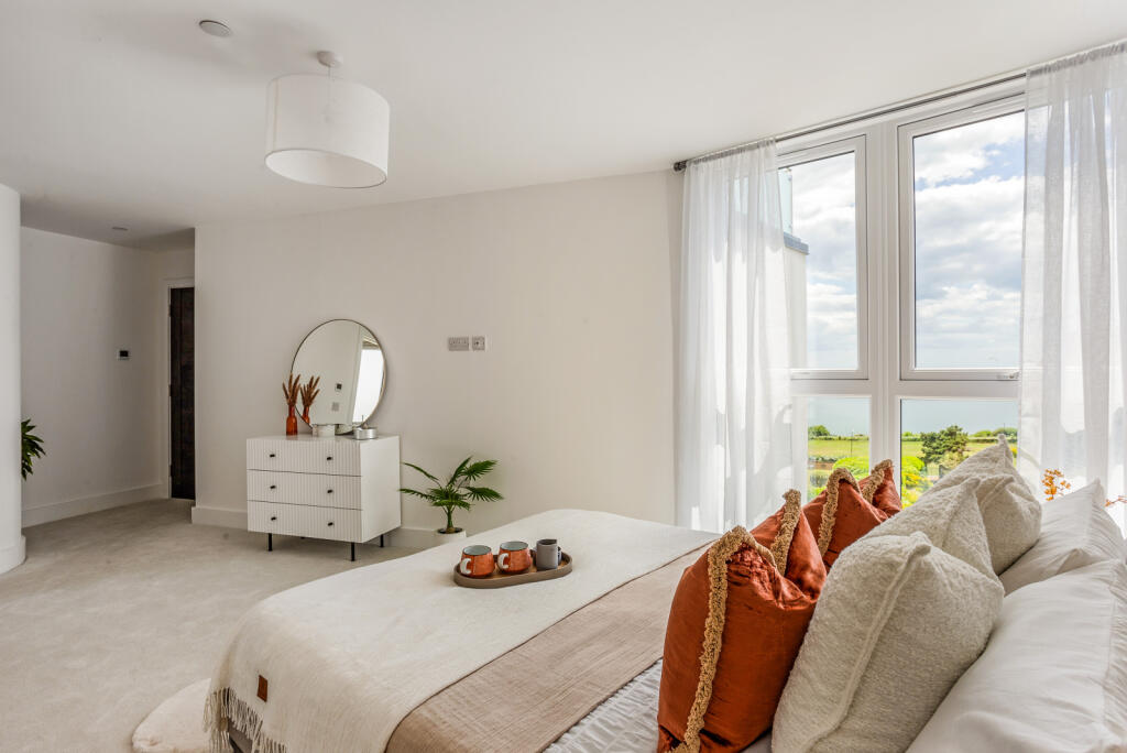 Additional property image - West Cliff Road, West Cliff, Bournemouth, Dorset, BH2