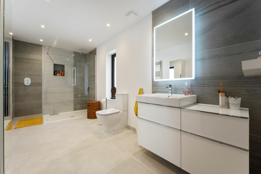 Additional property image - Newton Road, Canford Cliffs, Poole, Dorset, BH13
