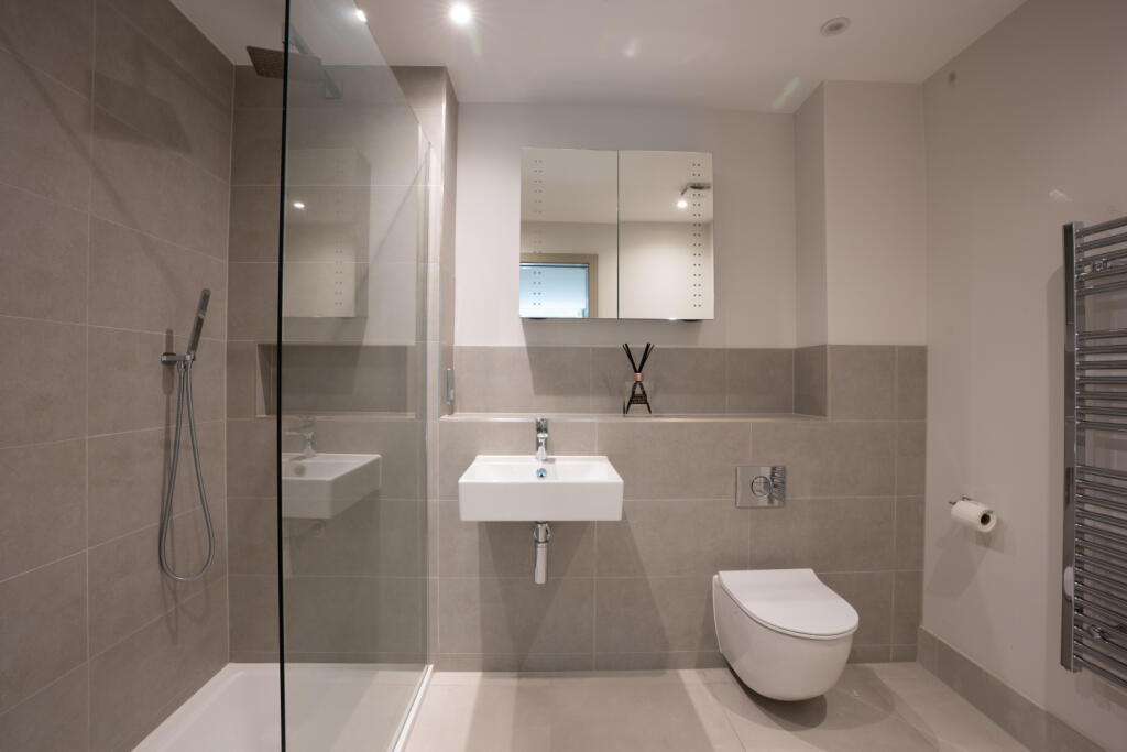 Additional property image - Lilliput Road, Canford Cliffs, Poole, Dorset, BH14