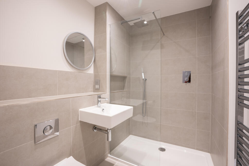 Additional property image - Lilliput Road, Canford Cliffs, Poole, Dorset, BH14