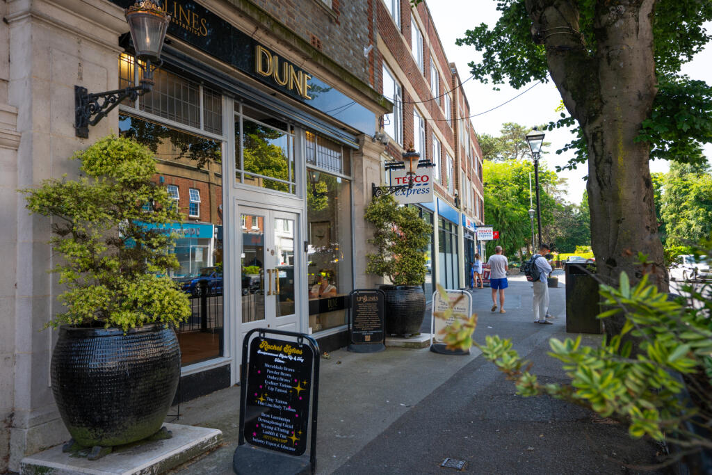 Additional property image - Lilliput Road, Canford Cliffs, Poole, Dorset, BH14