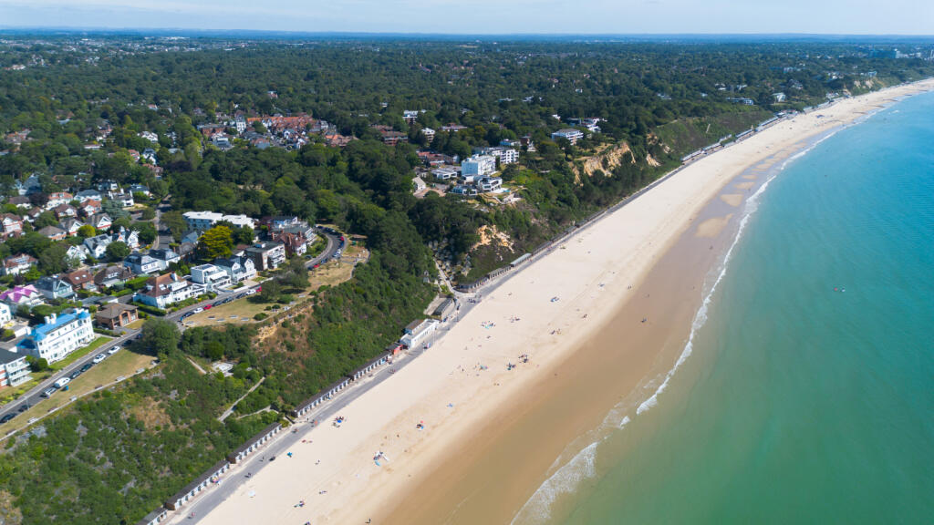Additional property image - Lilliput Road, Canford Cliffs, Poole, Dorset, BH14
